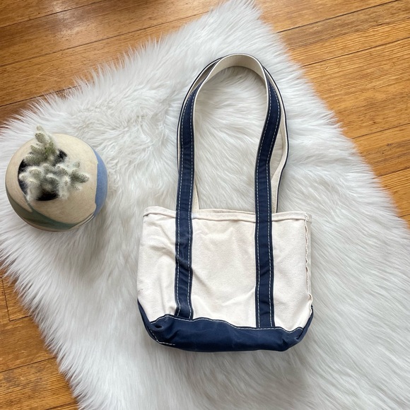 L.L. Bean vintage USA made small boat and tote long handle bag - Picture 3 of 14